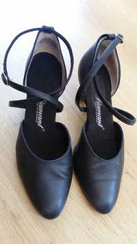 Танцувални обувки
