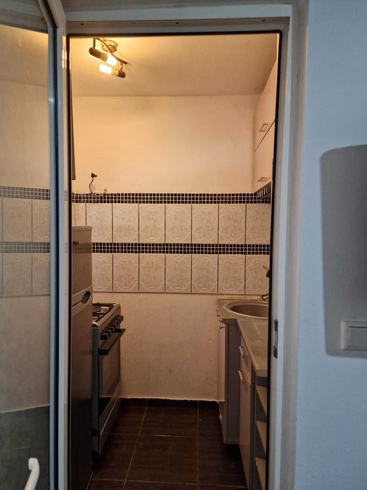 Inchiriez garsoniera