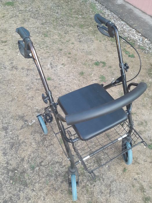 Rollator- căruț pt. adulți