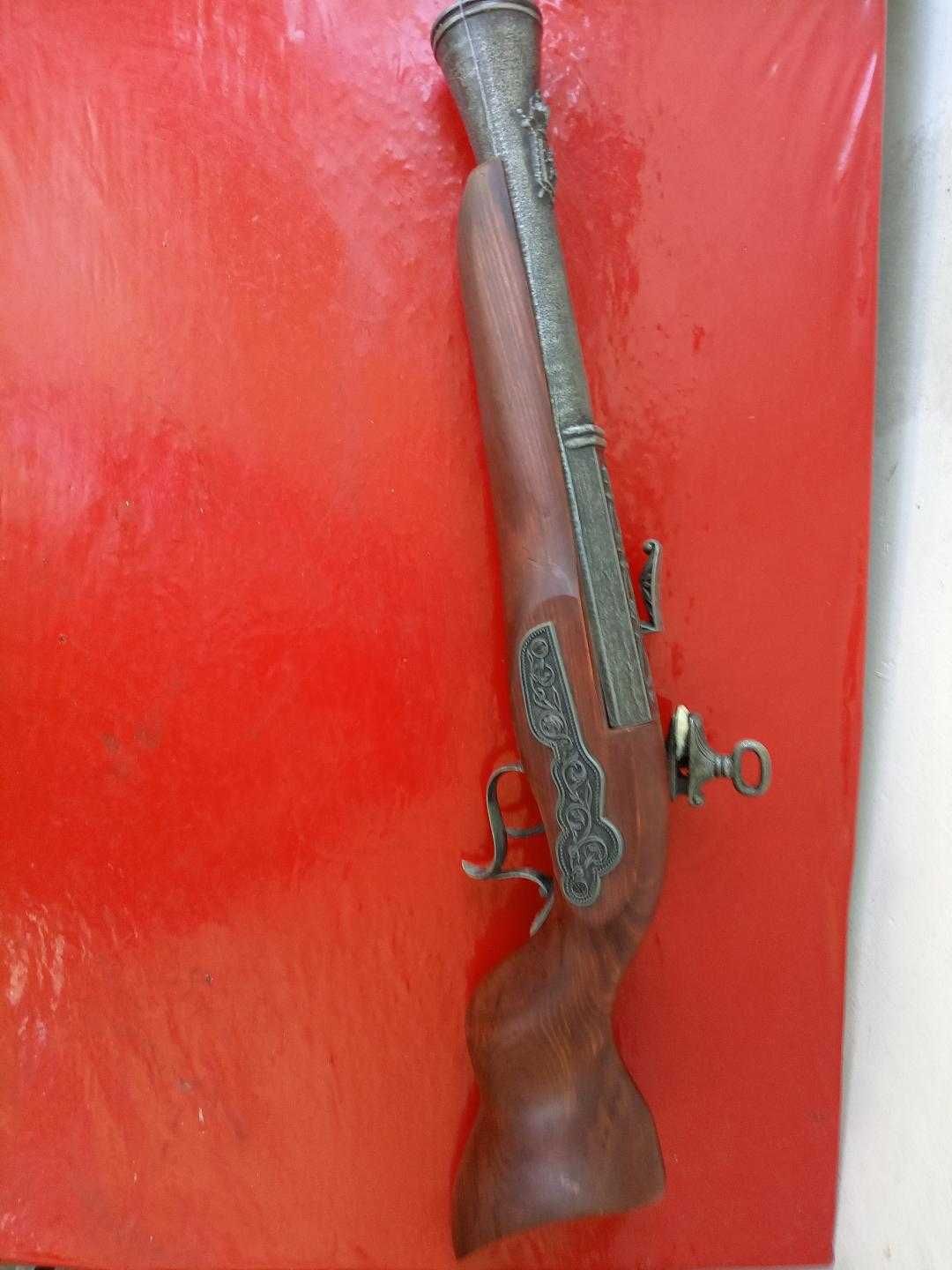 Replica pistol de epoca