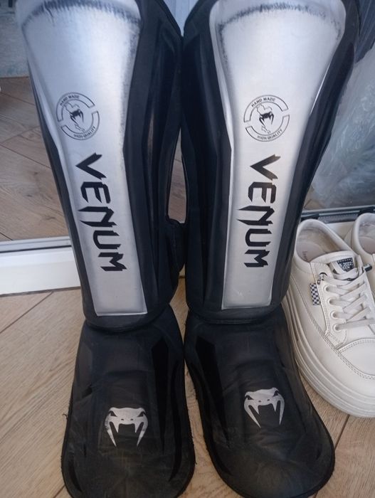 Продам если хотите пишите в ватсапп номер