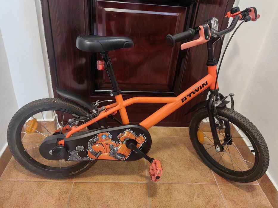 Bicicleta copii Btwin portocalie cu robot