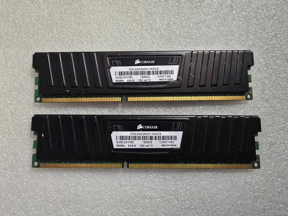 Memorie RAM desktop Corsair Vengeance 8GB (2x4GB) DDR3 1600 MHz 1.5V