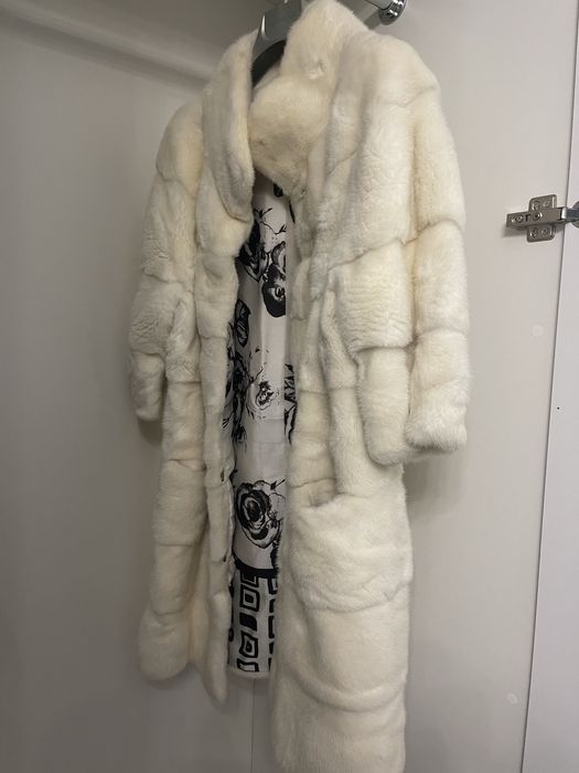 Продам шубу норковую