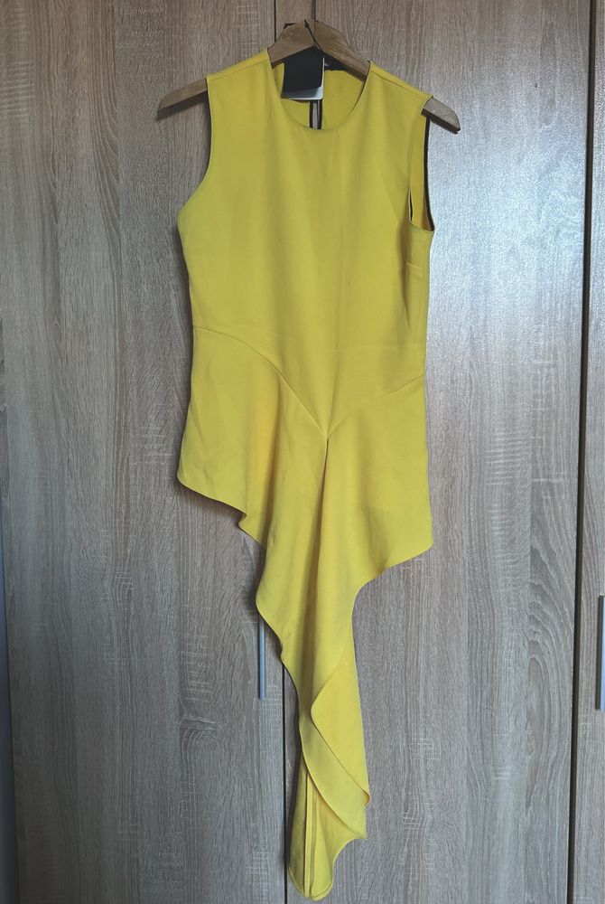 Асиметричен потник Zara
