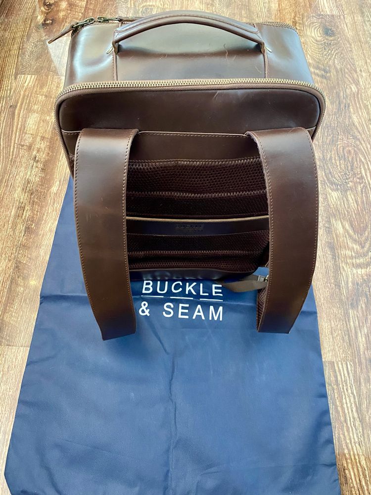 Ghiozdan/rucsac de piele Buckle&Seam nou cu eticheta