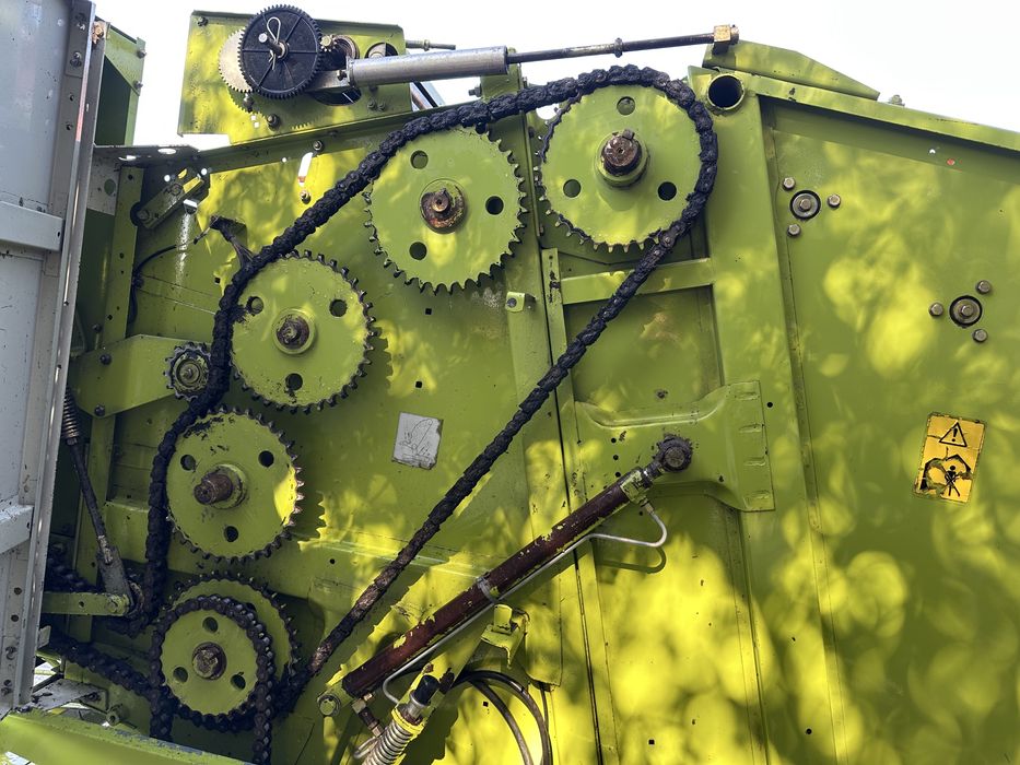 Presa de balotat , Balotiera Claas Rollant 46