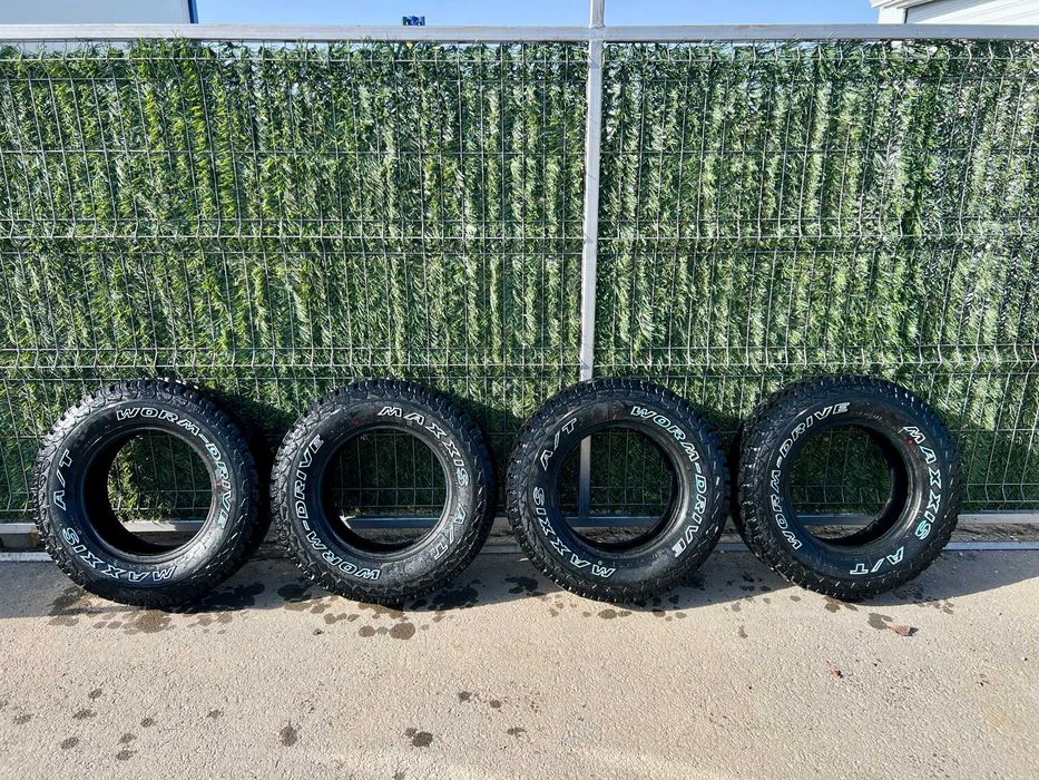 Гуми за офроуд MAXXIS Worm-drive 175 75 r15 ЧИСТО нови! В гаранция!