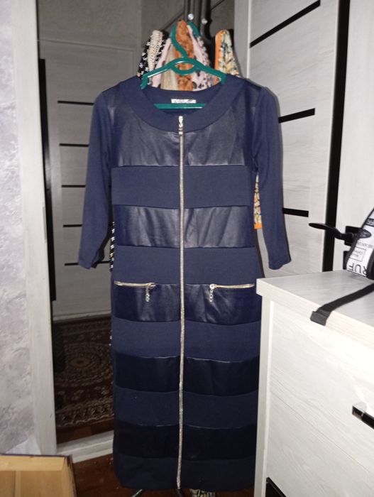 Красивее платье...