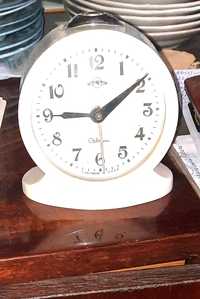 Будильник часы Севани механические