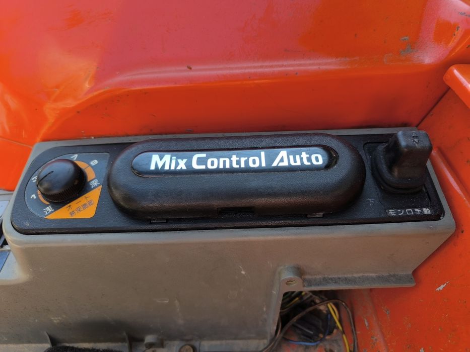 Tractor Kubota GL 220 Granel cu freza si plug, stare FOARTE BUNA