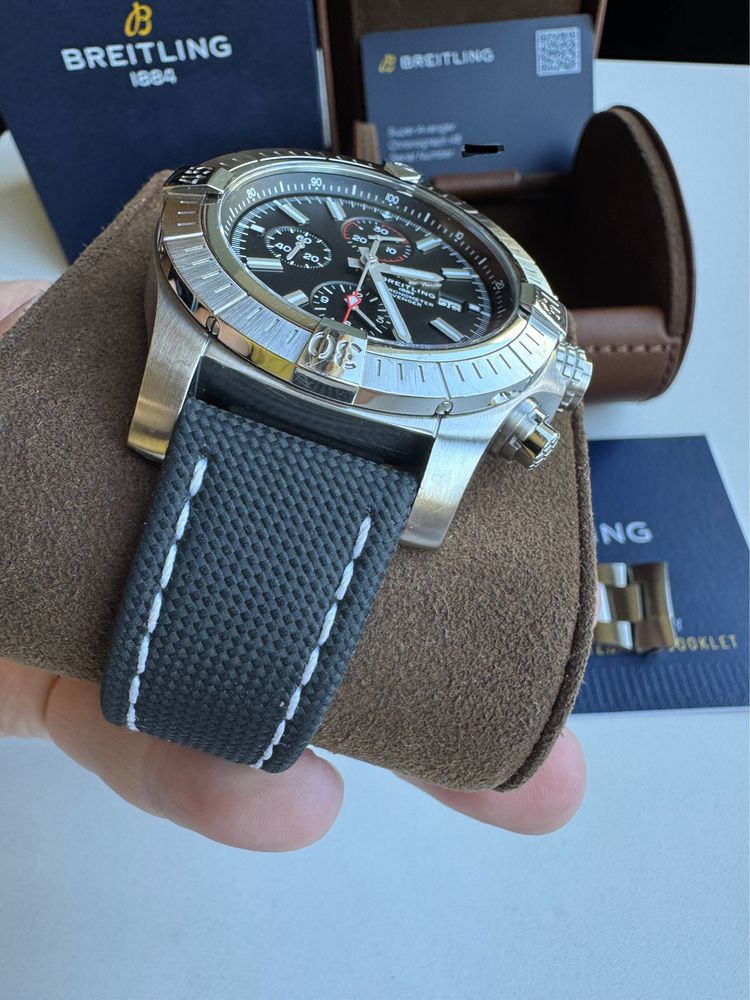 Breitling Super Avenger 48mm A13375