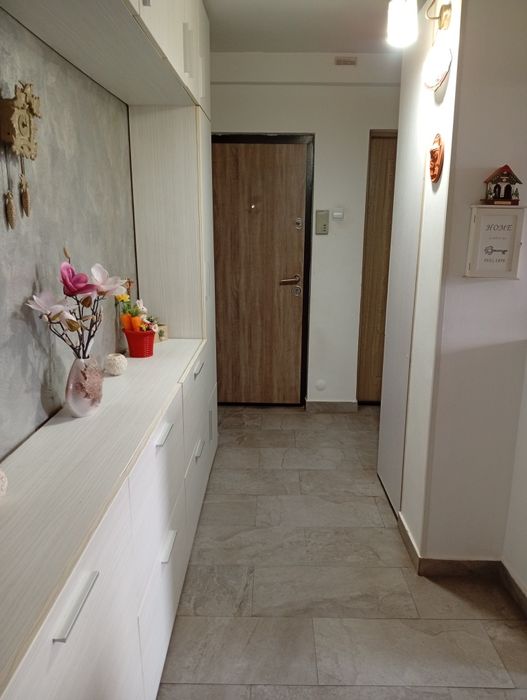 Vând apartament Car. Ștefan cel Mare, Sacele