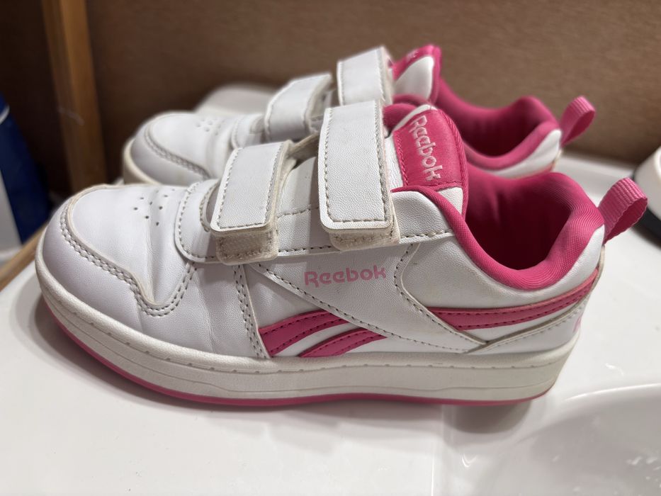 Vand adidasi fete Reebok