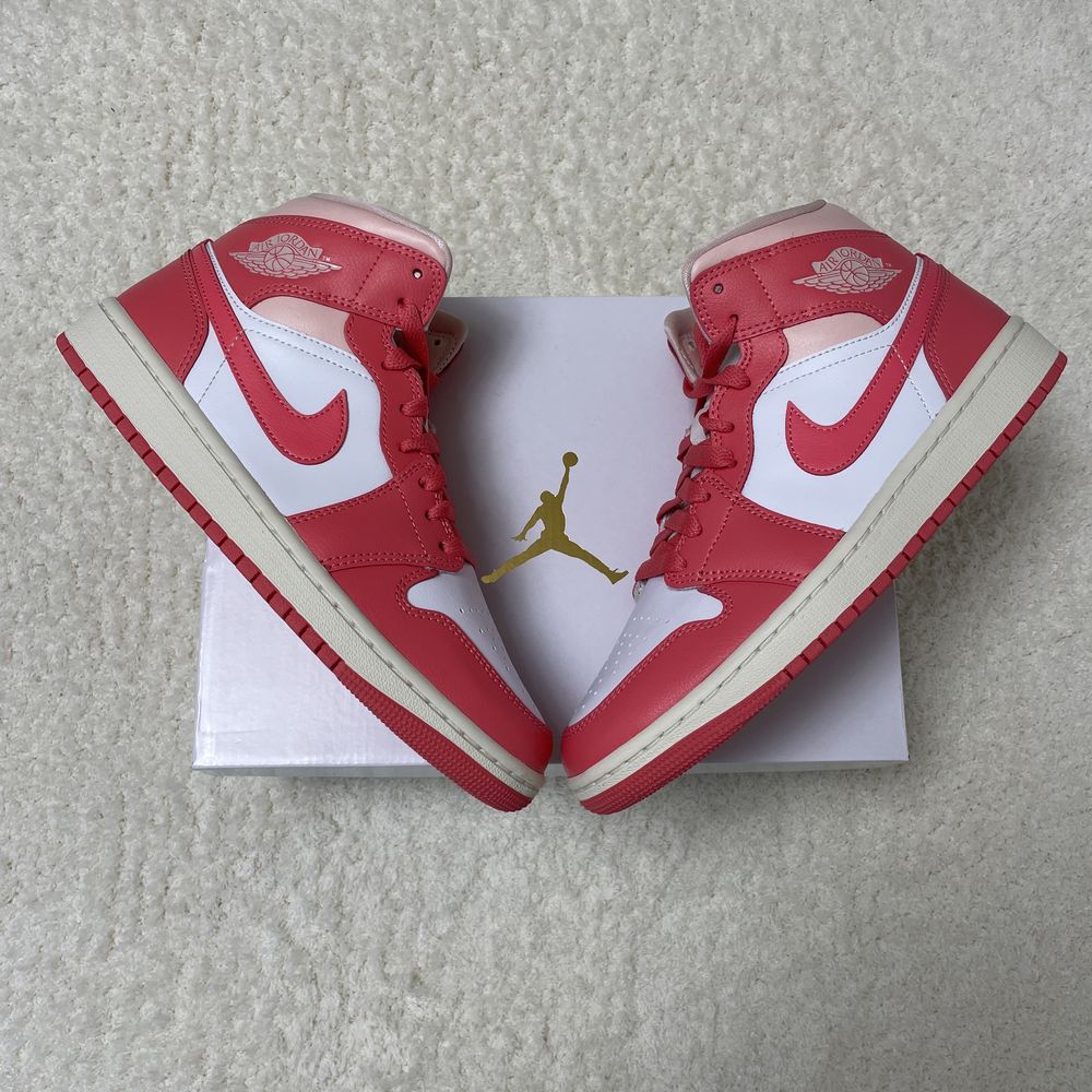 Jordan 1 Mid Strawberries & Cream