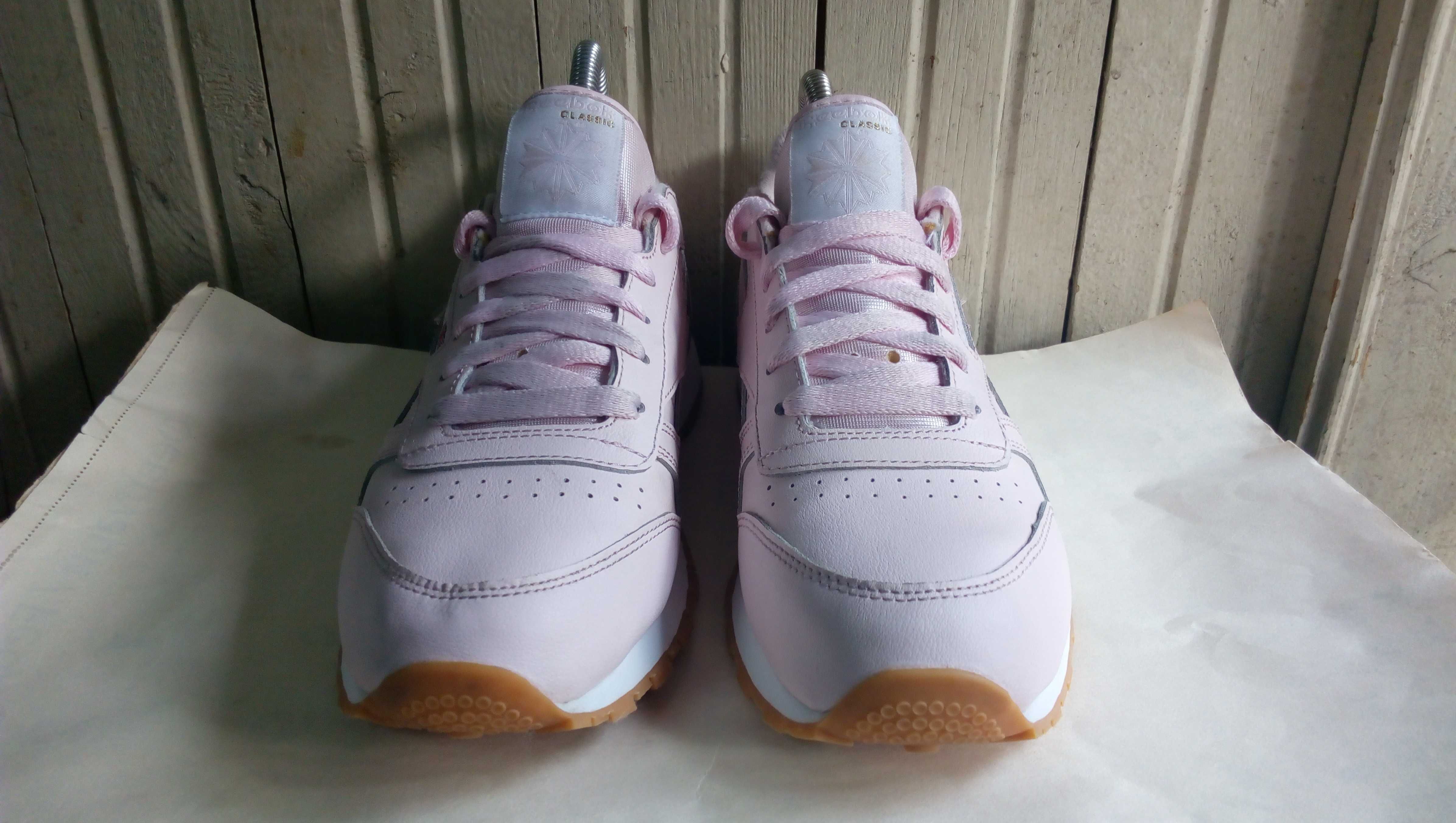 '' Reebok Classic Leather''оригинални маратонки 37 номер