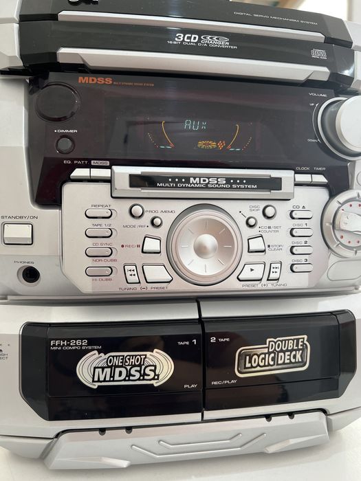 Музыкальный центр LG