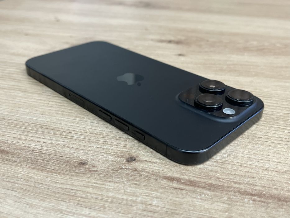 iPhone 16 Pro Max 256GB 20 Цикъла Гаранция