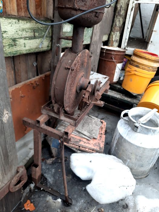 Продам дробилку.