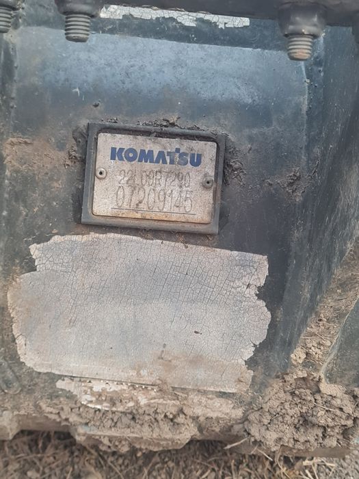 Cupe noi komatsu