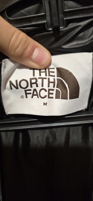 Vând geaca the North face