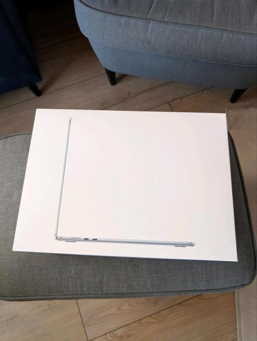 MacBook Air 15” M4 – 16GB / 512GB – Nou, Sigilat