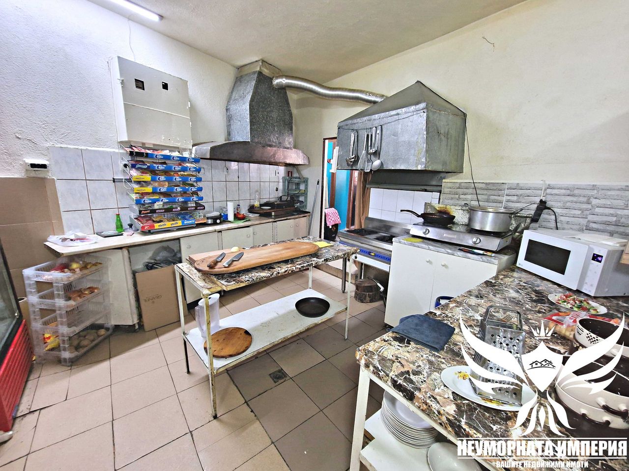 Дава се под наем Заведение в Асеновград - 130 кв.м за 855 € - Снимка #12