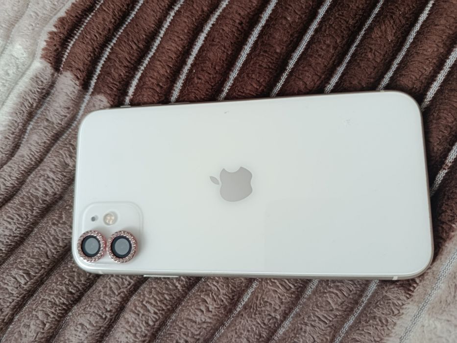 Продам iphone 11, 128ггб, батарея 80%