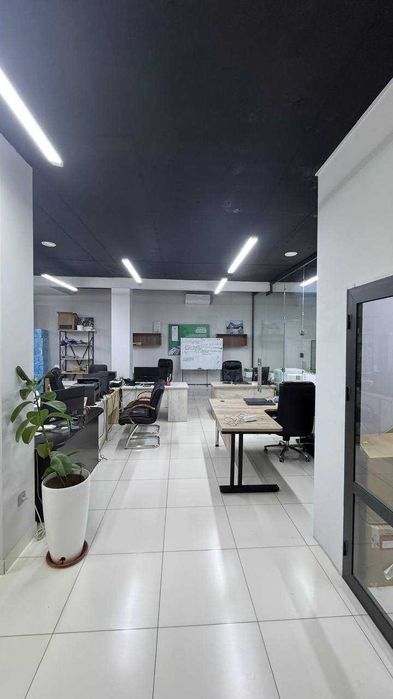 Продаётся отдельно стоящее здание в М.Улугбекском р-не (Дархан)