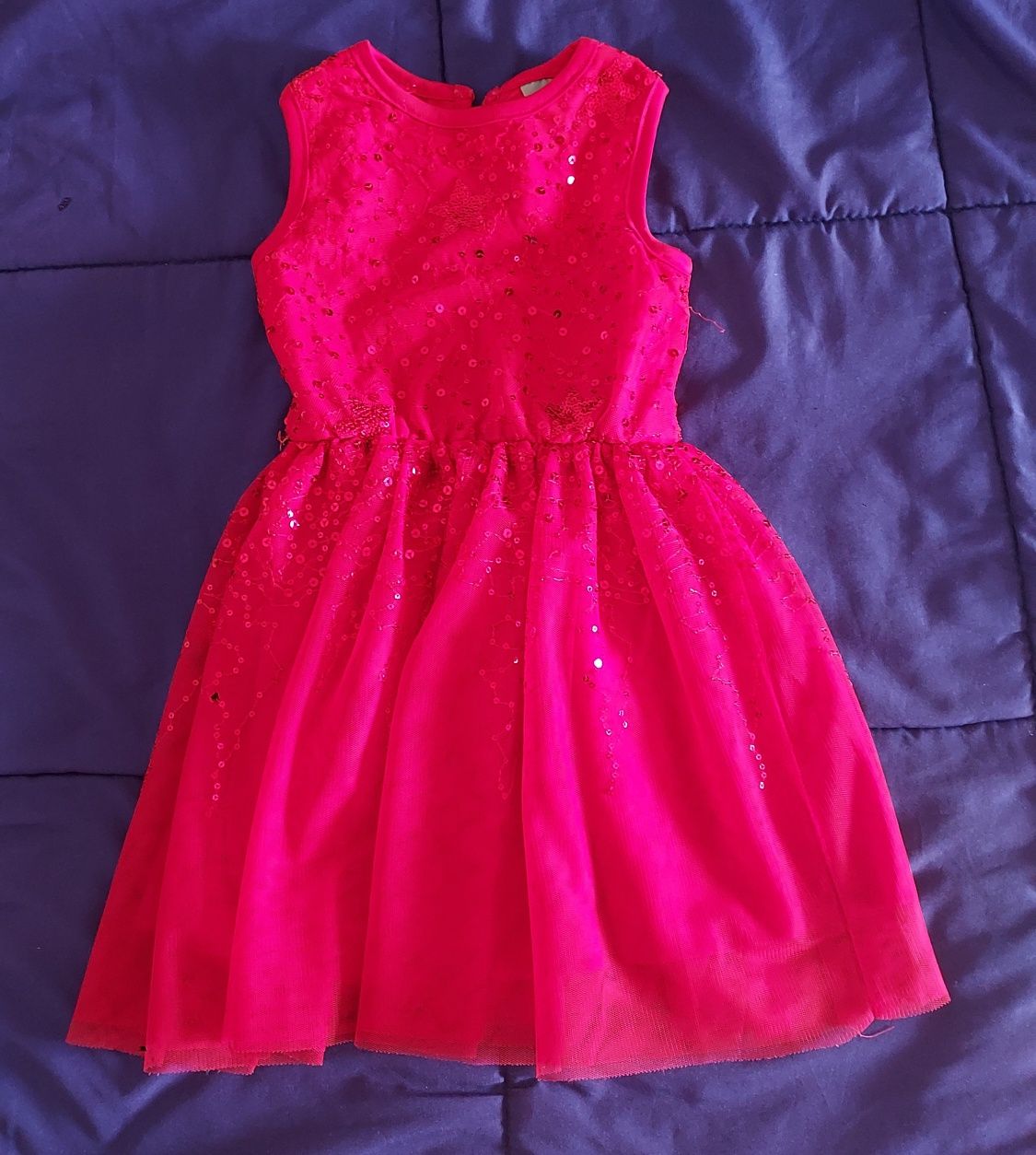 Rochiță roșie pentru fetițe