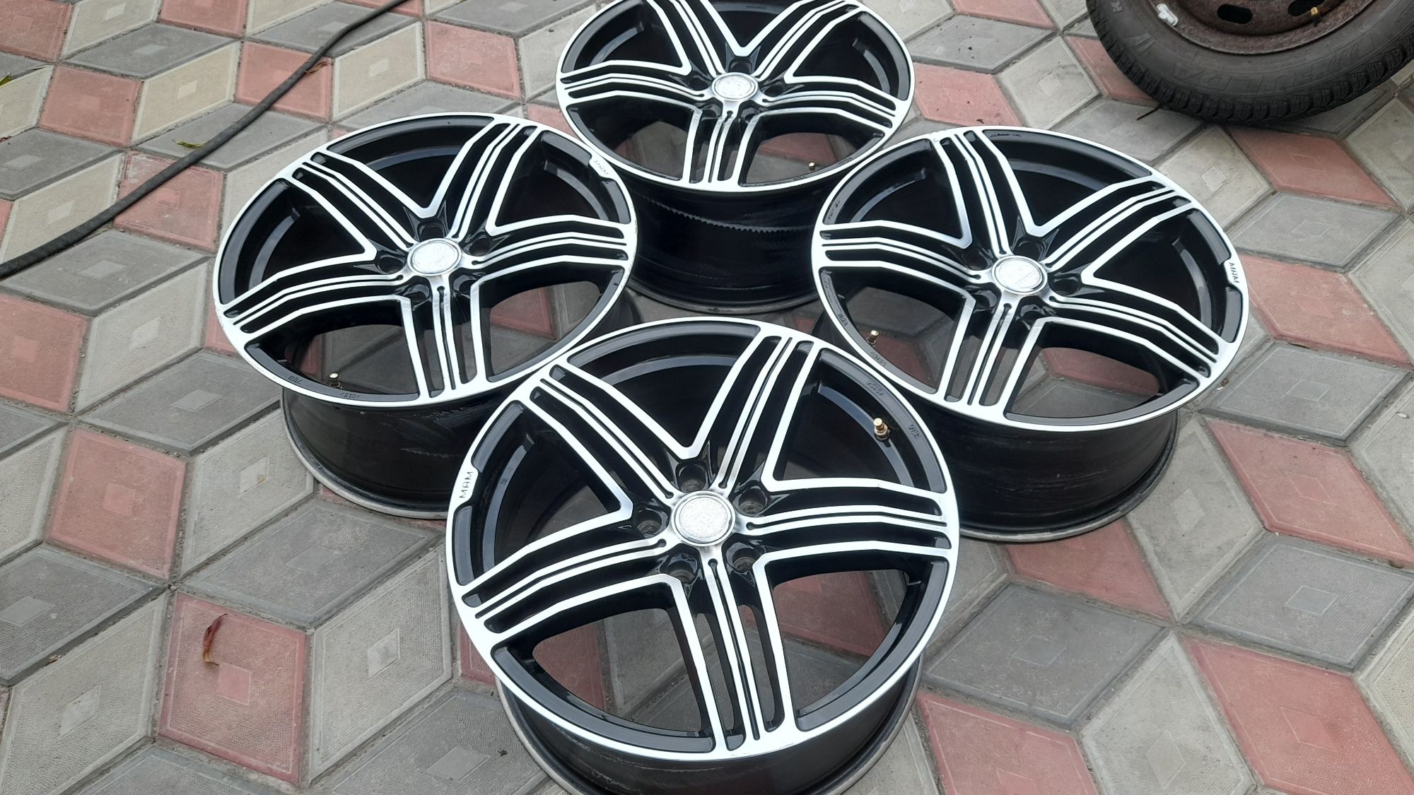Vand jante aliaj de 19 inch 5x120 pt BMW model deosebit