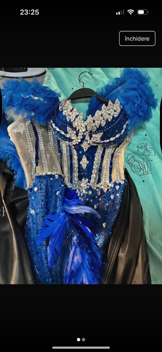 Vand rochi purtate decat o data sau noi