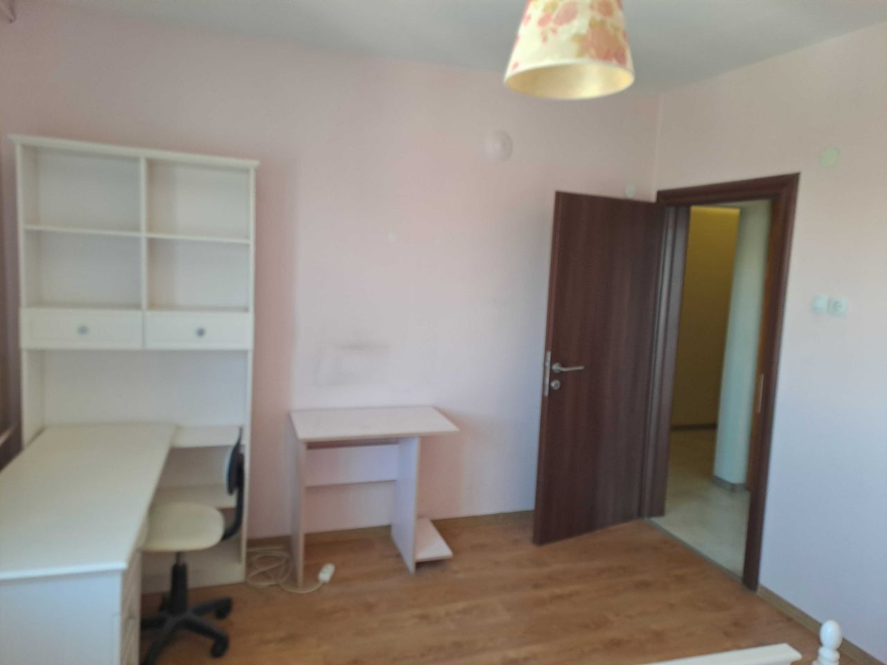 Продава се Тристаен апартамент в Плевен, Широк център - 75 кв.м за 1180 €/кв.м - Снимка #12