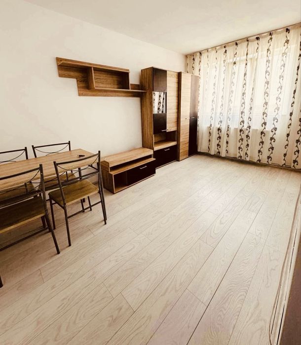 Garsoniera de inchiriat