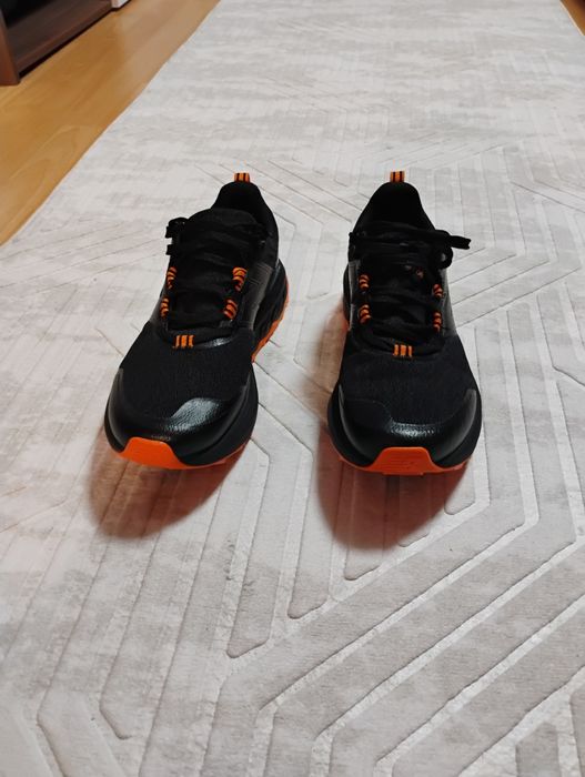 Маратонки Ню баланс