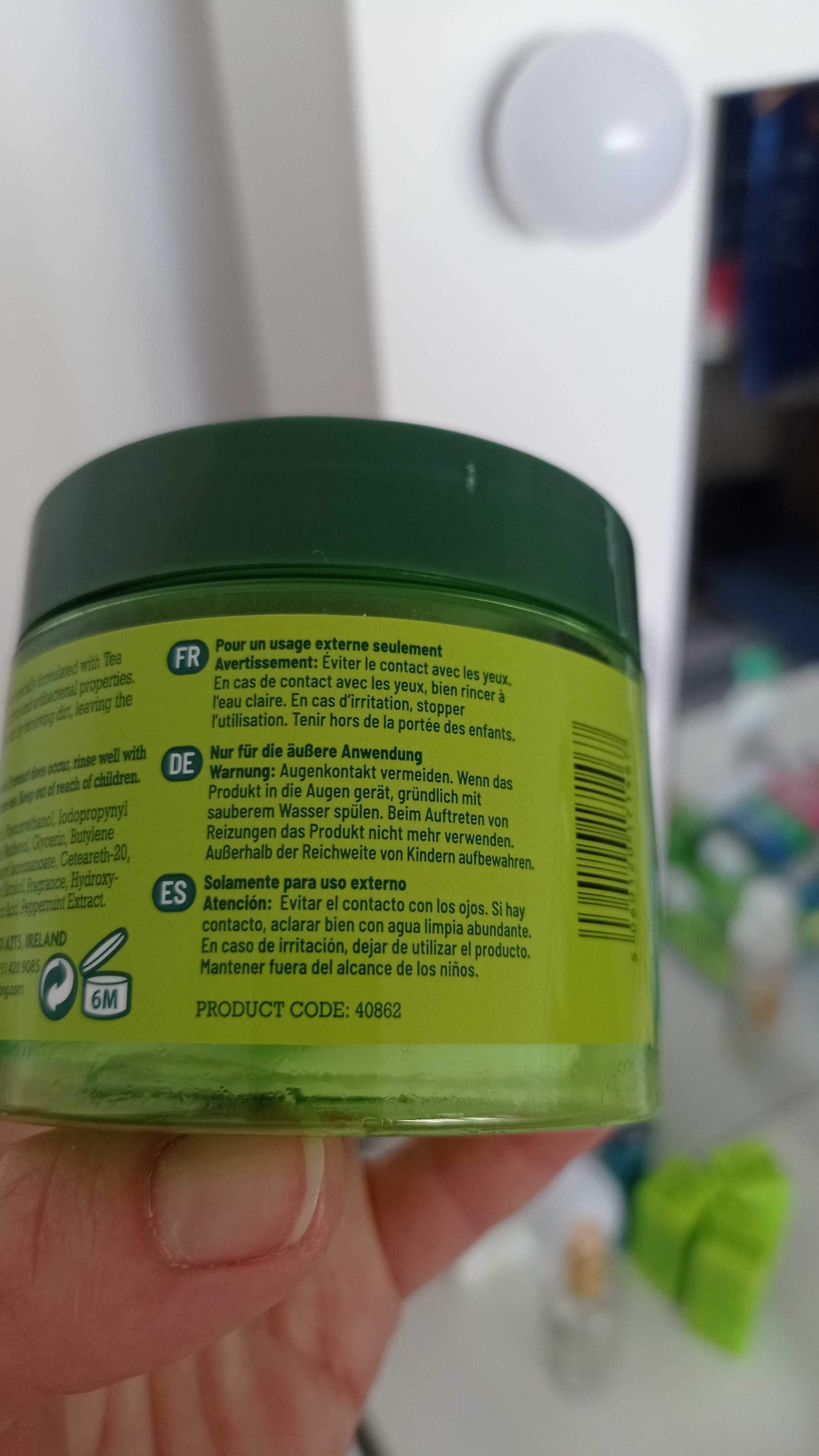 100% натурално етерично масло от Чаено дърво