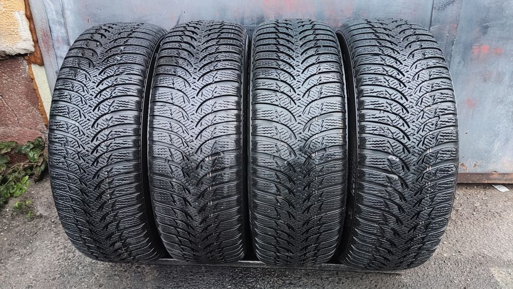 зимни гуми 195/65/15 Kumho Winter Craft 
dot2520
6.9mm
 Добро състояни