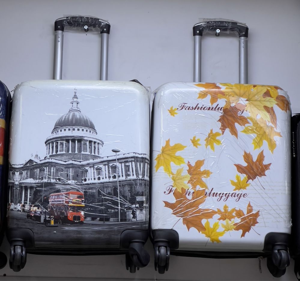WeTravel пътнически куфар за ръчен багаж с 4ри колела 360°55/40/20