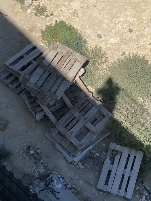 Отдам убитый паллет на дрова