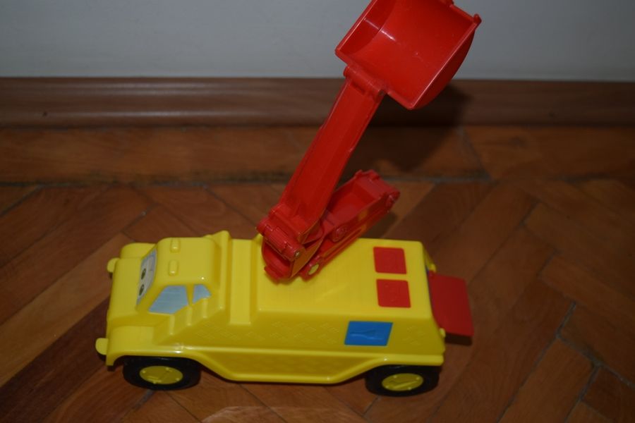 miniexcavator de jucarie