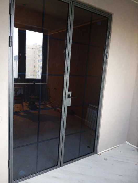 Зеркальная дверь/Дверь в гардеробную/ Межкомнатные раздвижные двери