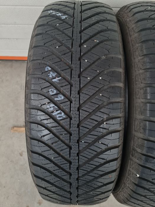 Всвсезонни гуми 2 броя GOODYEAR Vector4Seasons 215 60 R17 дот 4717
