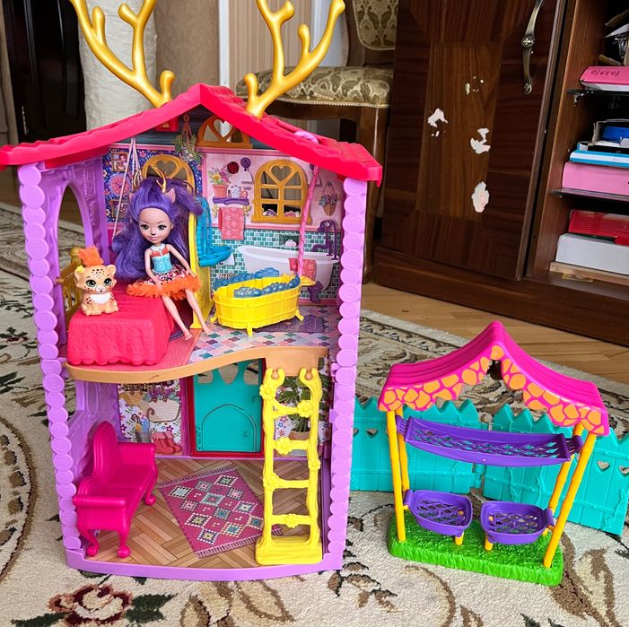 Продам домики  Enchantimals.
