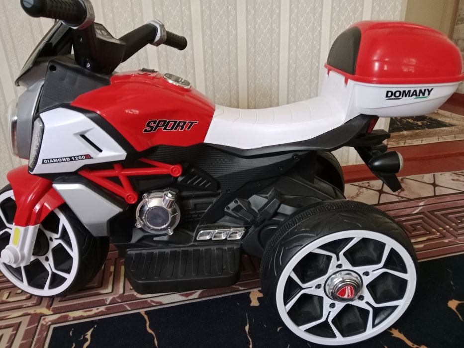 Продам Детский Электро-Скутер.