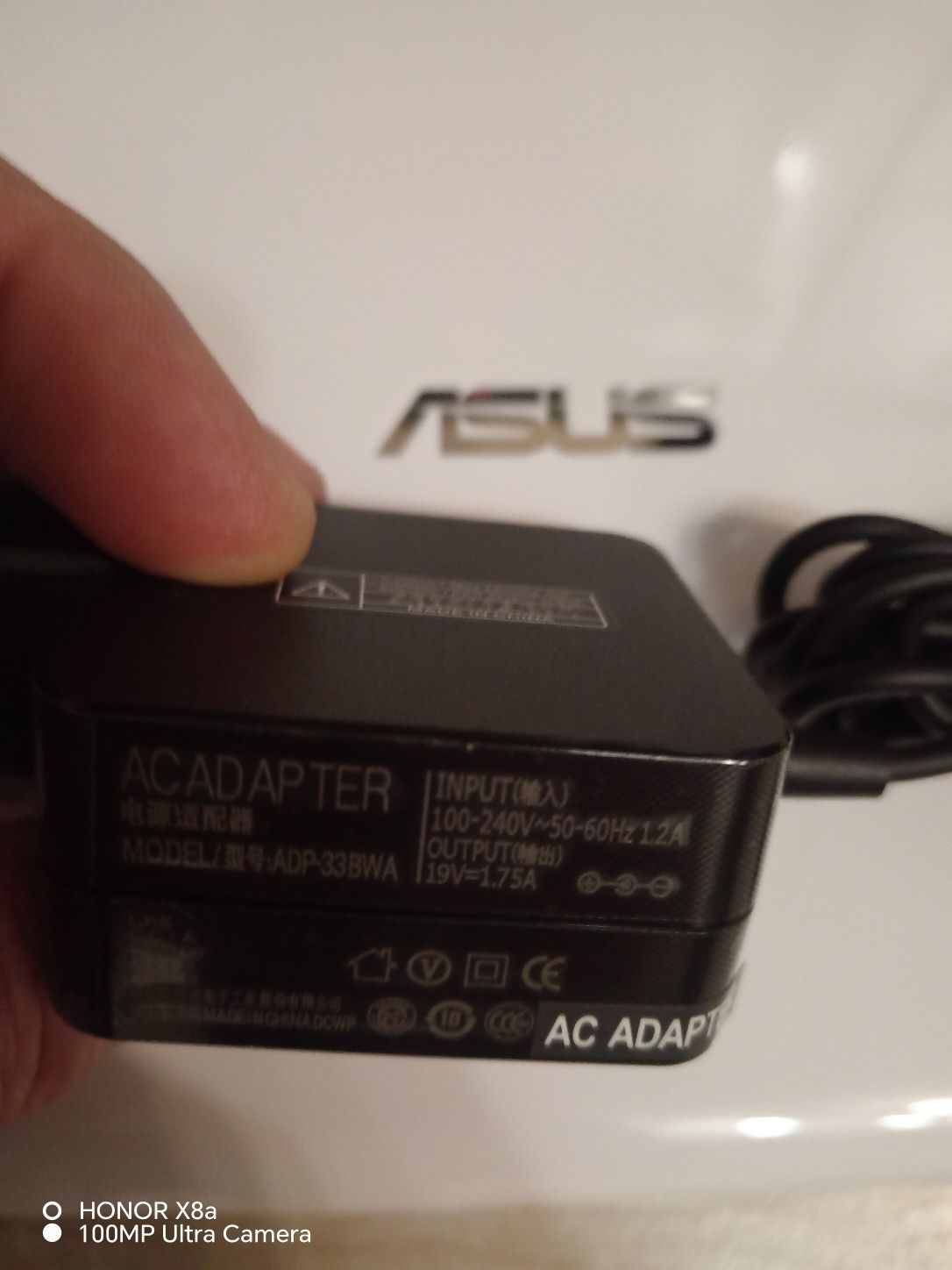 AC ADAPTER за лаптоп Asus