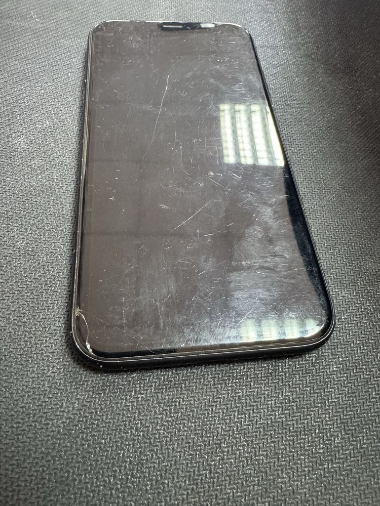 iPhone XR 64gb - с дефект