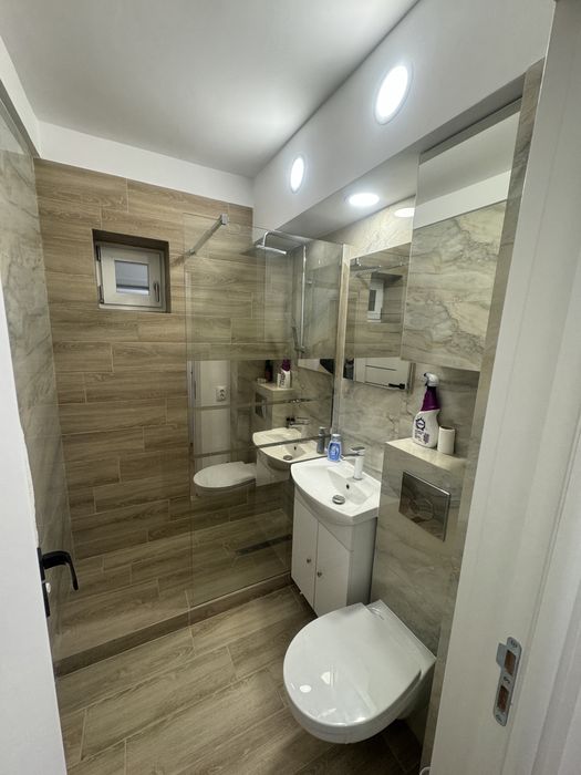 Inchiriez in regim hotelier