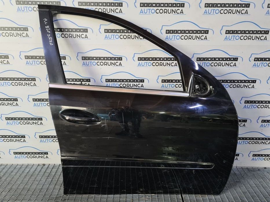 Usa Dreapta Fata Mercedes ML W164 Facelift 2008 - 2011 SUV 4 Usi NEGRU (820) FĂRĂ GEAM