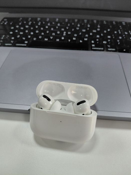 Продам Airpods pro