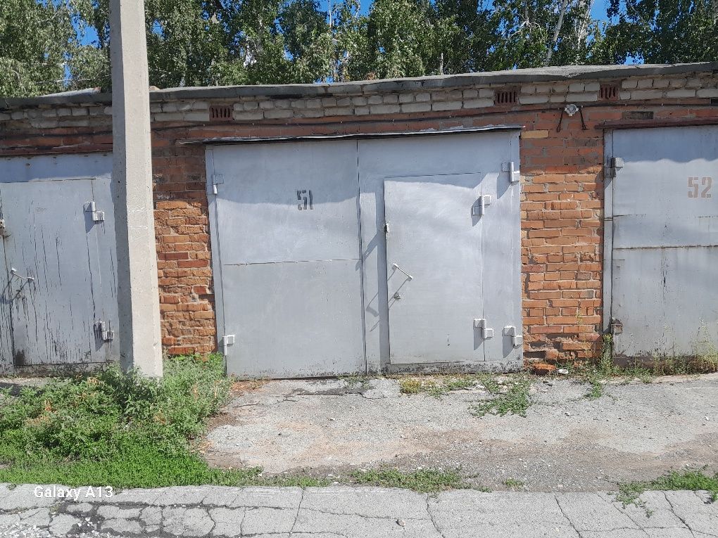 Продаётся 3 гаража